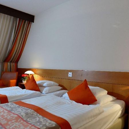 Hotel Sopron Exterior foto