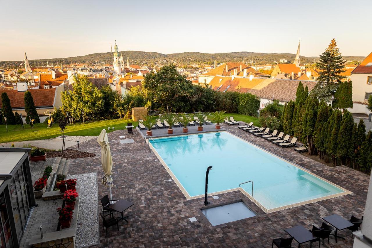 Hotel Sopron Exterior foto