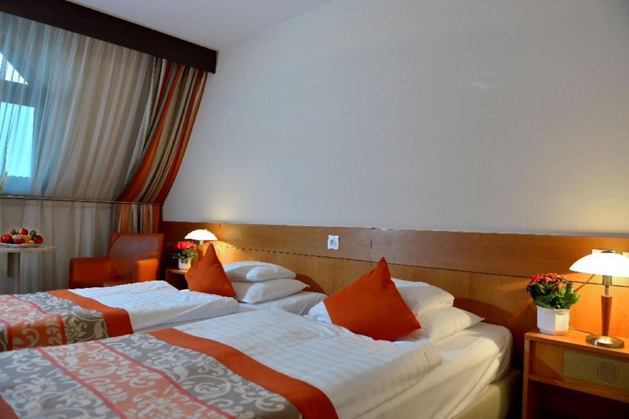 Hotel Sopron Exterior foto