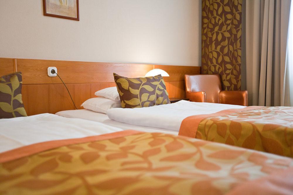 Hotel Sopron Exterior foto